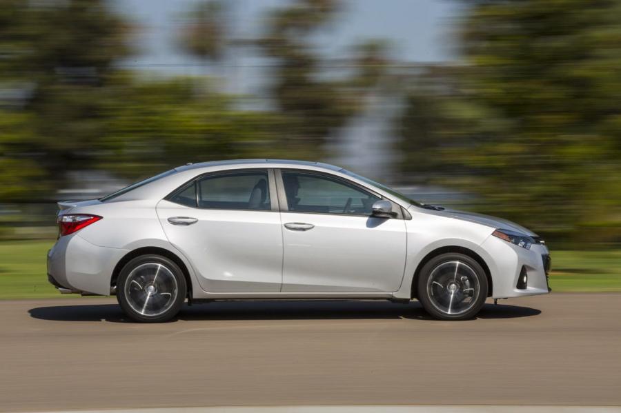  Toyota Corolla 2014 года  (фото 157 из 212)